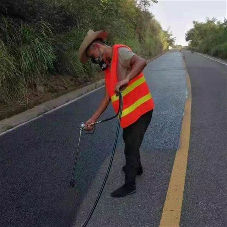 嘉峪关 彩色防滑路面的底涂是保障路面附着力